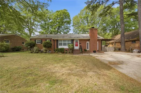 557 Beech Dr, Newport News, VA 23601