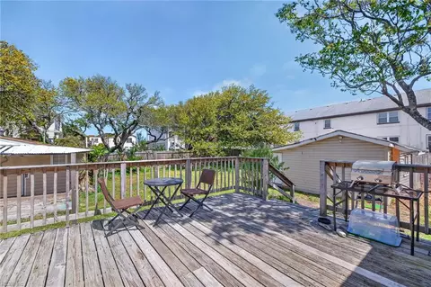 Exterior - 3544 E Ocean View Ave, Norfolk, VA 23518 photo 3 of 8