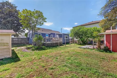 Exterior - 3544 E Ocean View Ave, Norfolk, VA 23518 photo 6 of 8