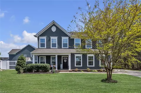 1133 Magdolna Dr, Chesapeake, VA 23322