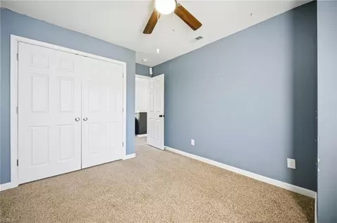 Bedroom - 28 S Back River Rd, Hampton, VA 23669 photo 5 of 6