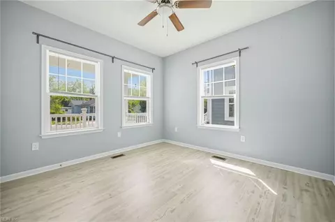 Living - 28 S Back River Rd, Hampton, VA 23669 photo 2 of 3