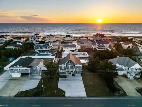3636 Sandpiper Rd, Virginia Beach, VA 23456