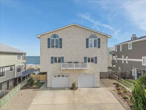 4504 Ocean View Ave, Virginia Beach, VA 23455