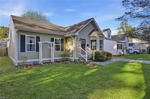 228 Neoma Dr, Norfolk, VA 23503
