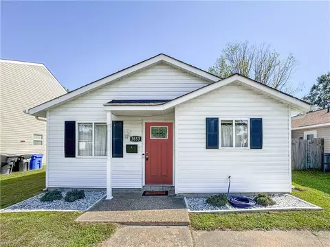 3853 Sugar Creek Cir, Portsmouth, VA 23703