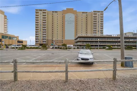 303 Atlantic Ave #1003, Virginia Beach, VA 23451