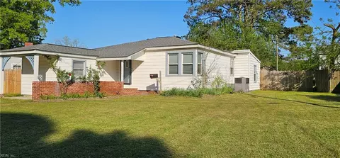 8248 Simons Dr, Norfolk, VA 23505