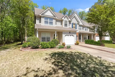 7003 Darby Ct, Suffolk, VA 23435