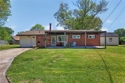 740 Lynch Cir, Virginia Beach, VA 23455