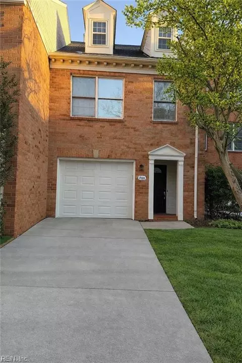 701 Todd Trl, Newport News, VA 23602