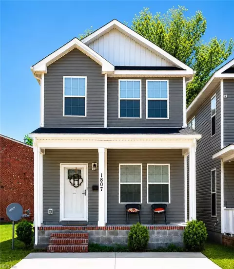 1807 Chestnut St, Portsmouth, VA 23704