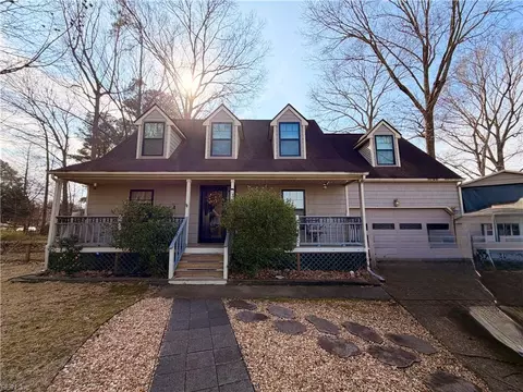 2256 Mansion Cross Ln, Virginia Beach, VA 23456