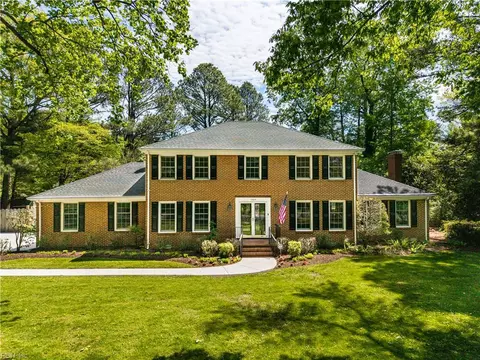 1304 Holly Point Rd, Virginia Beach, VA 23454