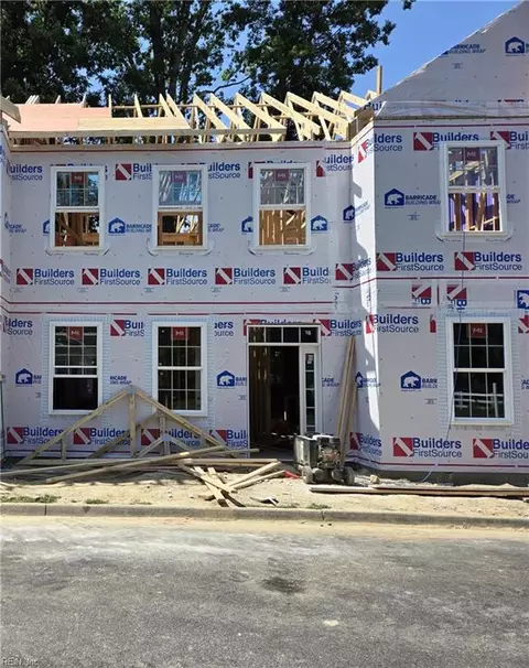 203 Patriots Village Ct, West Point, VA 23181