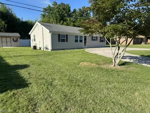 404 Forest Rd, Chesapeake, VA 23322