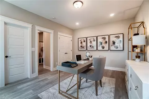 Entry Way - 24248 Liam Ct, Windsor, VA 23487 photo 9 of 11