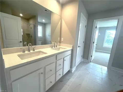 Bath - 171 Getty Rd, Suffolk, VA 23434 photo 1 of 5