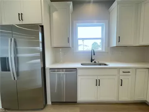 Kitchen - 171 Getty Rd, Suffolk, VA 23434 photo 3 of 3