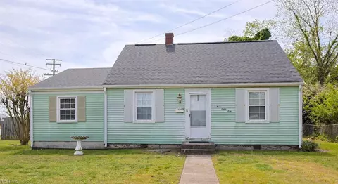 988 15th St, Newport News, VA 23607