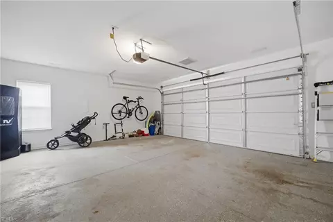 Entry Way - 6101 Compton Ct, Suffolk, VA 23435 photo 1 of 2