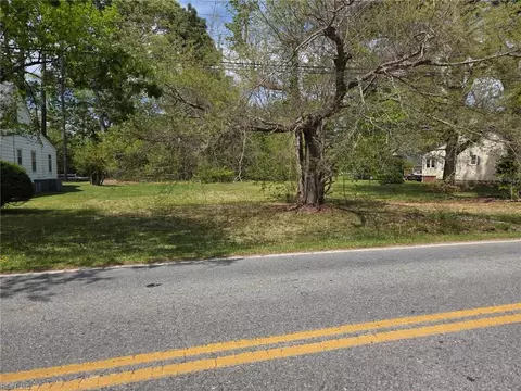 1 33ac Kings Hwy, Suffolk, VA 23435