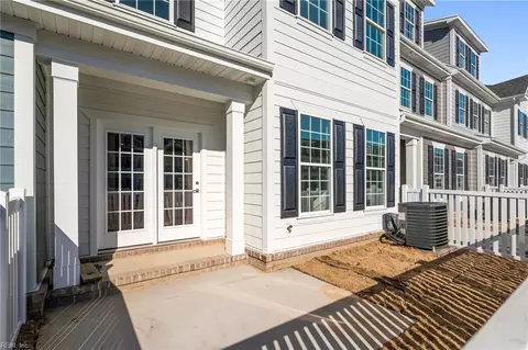2019 Guava Ln, Chesapeake, VA 23321 photo 6
