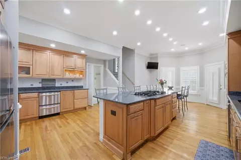 Kitchen - 1419 N Veaux Loop, Norfolk, VA 23509 photo 2 of 2