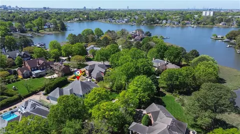 View/Area - 1419 N Veaux Loop, Norfolk, VA 23509 photo 1 of 5