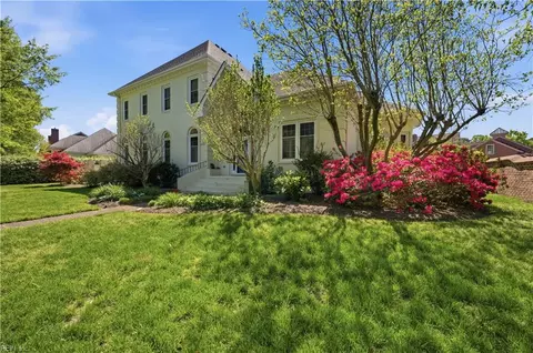 Exterior - 1419 N Veaux Loop, Norfolk, VA 23509 photo 3 of 8
