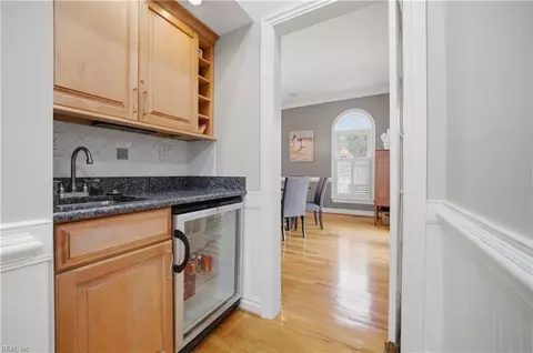 Entry Way - 1419 N Veaux Loop, Norfolk, VA 23509 photo 3 of 5