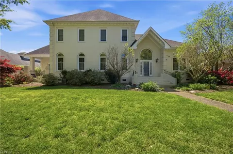 Exterior - 1419 N Veaux Loop, Norfolk, VA 23509 photo 2 of 8