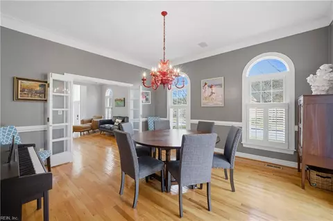 Dining - 1419 N Veaux Loop, Norfolk, VA 23509 photo 2 of 2