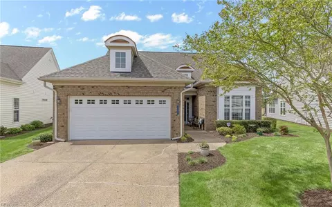 1002 Whitburn Ter # 373, Chesapeake, VA 23322