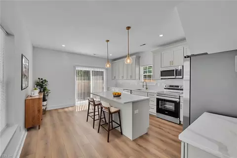 Kitchen - 633 Homestead Ave, Hampton, VA 23661 photo 2 of 2