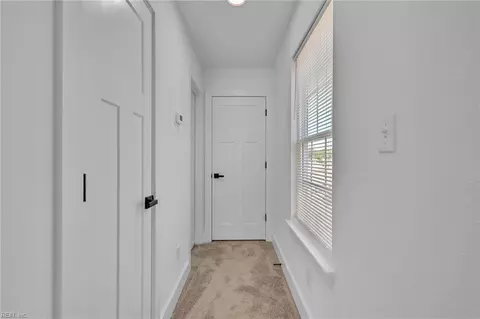 Entry Way - 633 Homestead Ave, Hampton, VA 23661 photo 6 of 6