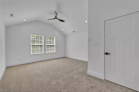 Bedroom - 633 Homestead Ave, Hampton, VA 23661 photo 9 of 9