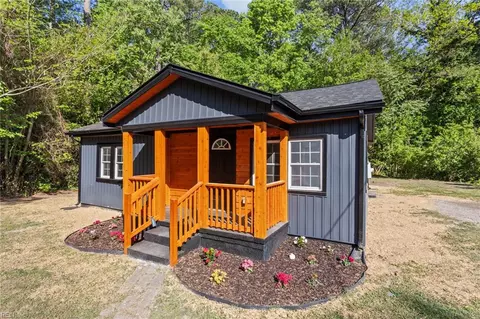 826 Mckinley Ave, Suffolk, VA 23434