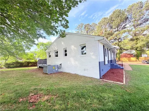 Exterior - 4 Edith Key St, Hampton, VA 23666 photo 5 of 5