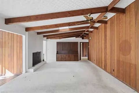 Living - 54 N Willard Ave, Hampton, VA 23663 photo 3 of 7