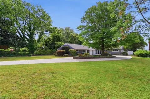 54 N Willard Ave, Hampton, VA 23663