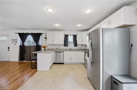 Kitchen - 1632 Old Buckroe Rd, Hampton, VA 23664 photo 1 of 2