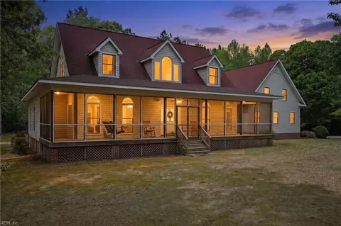 13265 Coulbourn Rd, Saluda, VA 23149