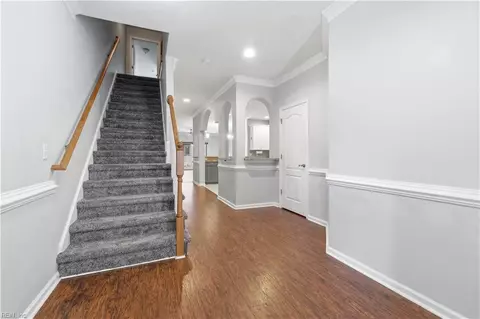 Entry Way - 705 Charthouse Cir, Hampton, VA 23664 photo 1 of 4