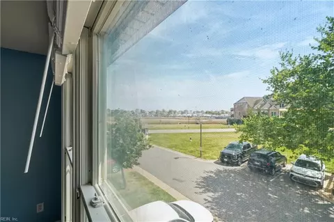 Other - 705 Charthouse Cir, Hampton, VA 23664 photo 7 of 23