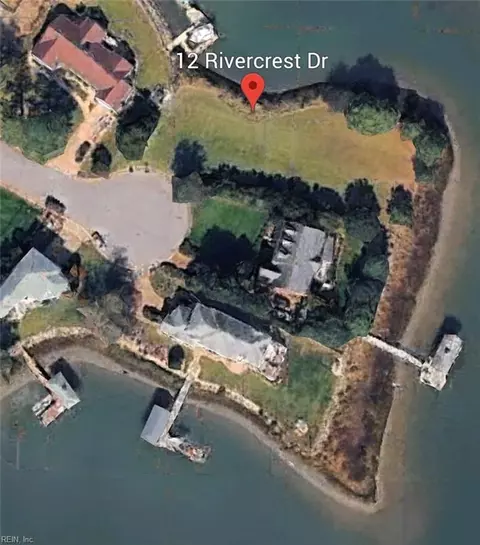 12 Rivercrest Dr, Poquoson, VA 23662