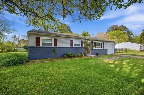 2833 Country Club Dr, Suffolk, VA 23435