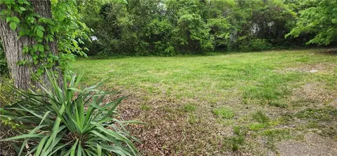 136 Roland Dr, Hampton, VA 23669