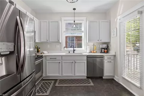 Kitchen - 435 E Freemason St #1B, Norfolk, VA 23510 photo 1 of 2
