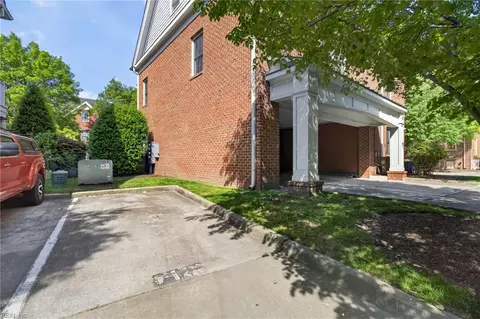 Exterior - 435 E Freemason St #1B, Norfolk, VA 23510 photo 4 of 4